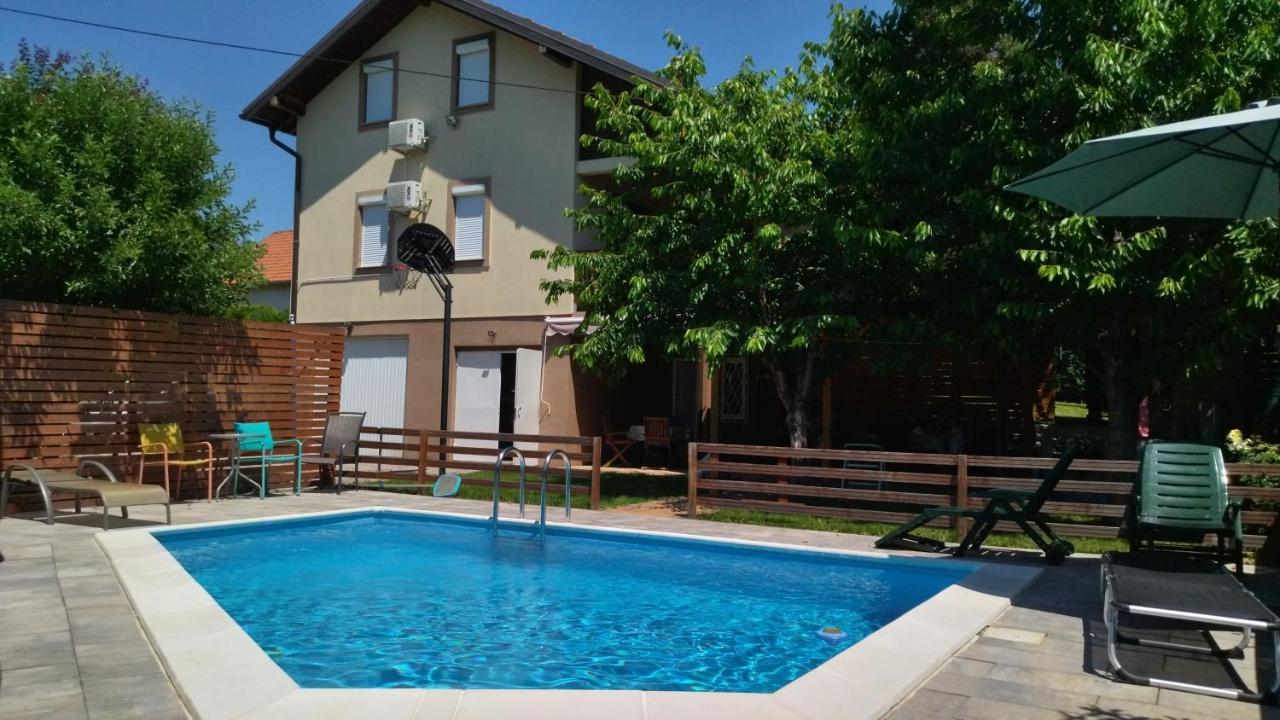 Home Away From Home Ilidza Exterior photo